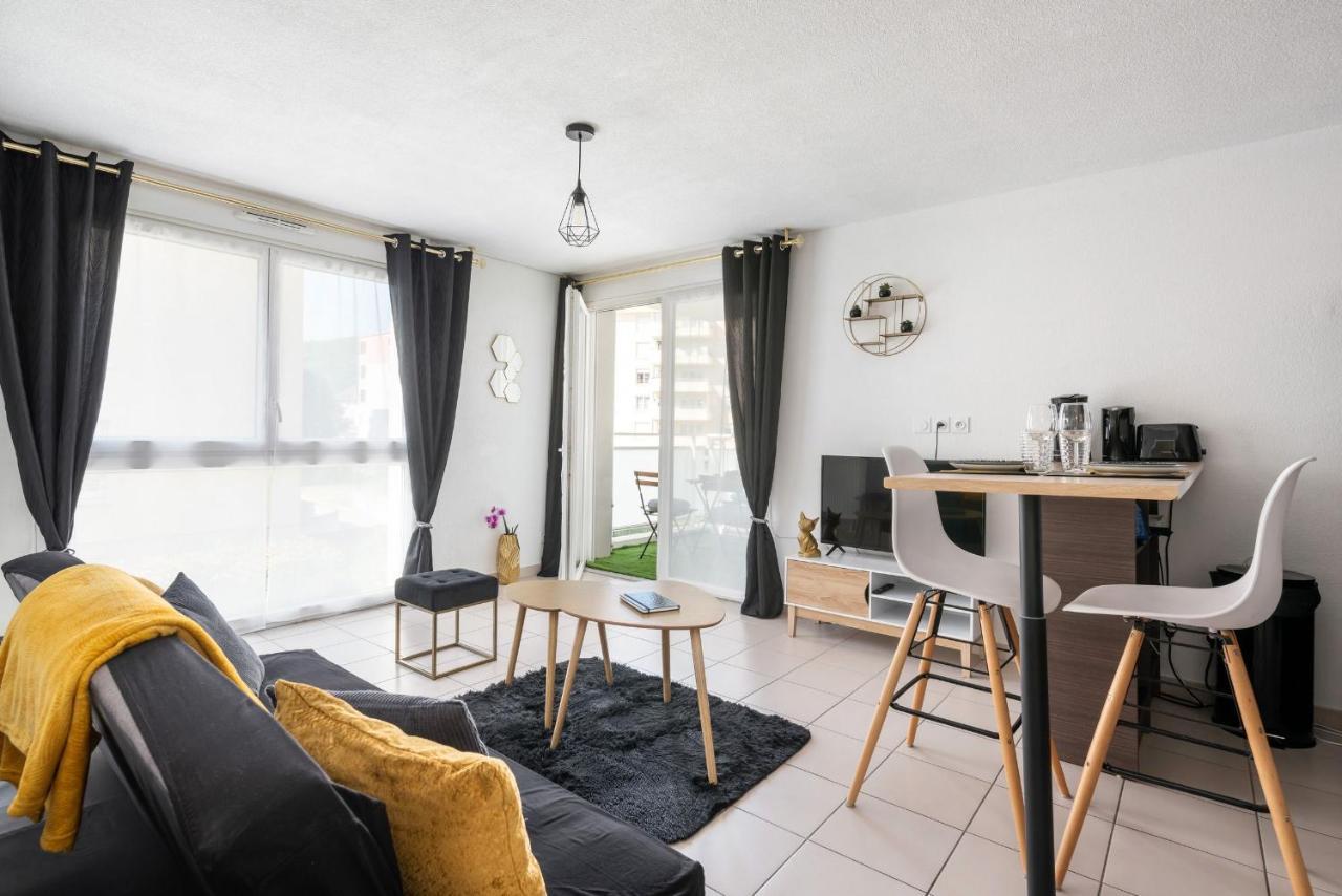 Pure Gold - Casa Vostra - Caution 800 Eur & Id Requises - Annemasse Proche Chateau Rouge Buitenkant foto